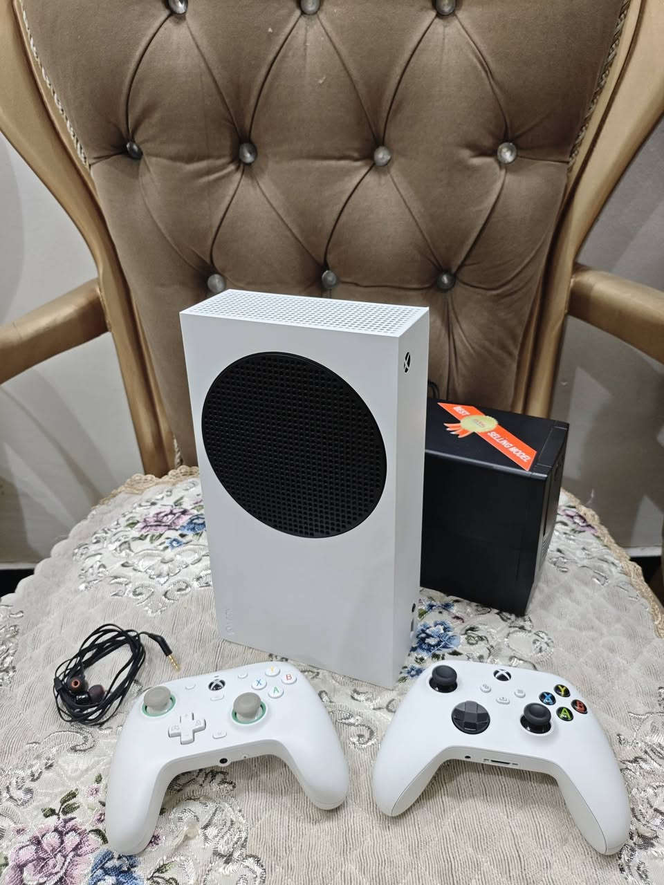 اكسبوكس سیریس اس ذاكرة 512 موديل

2023 شتريتة جديد سنة 2024 شهر 7 

ويا يدة كيم سير و يوبي اس 850 جديد ماصالة شهرين من شتريتة

ملحقاته كلها موجوده سعرة 420 الف لجهاز جدا نظيف بحيث

من اطفي اغطي بوصلة حتة ميطبلة تراب مكاني بغداد مدينة الصدر الي قريب علية يتفضل

يمي يفحصة يجربة بل العاب

رقمي *********** موجود واتساب
