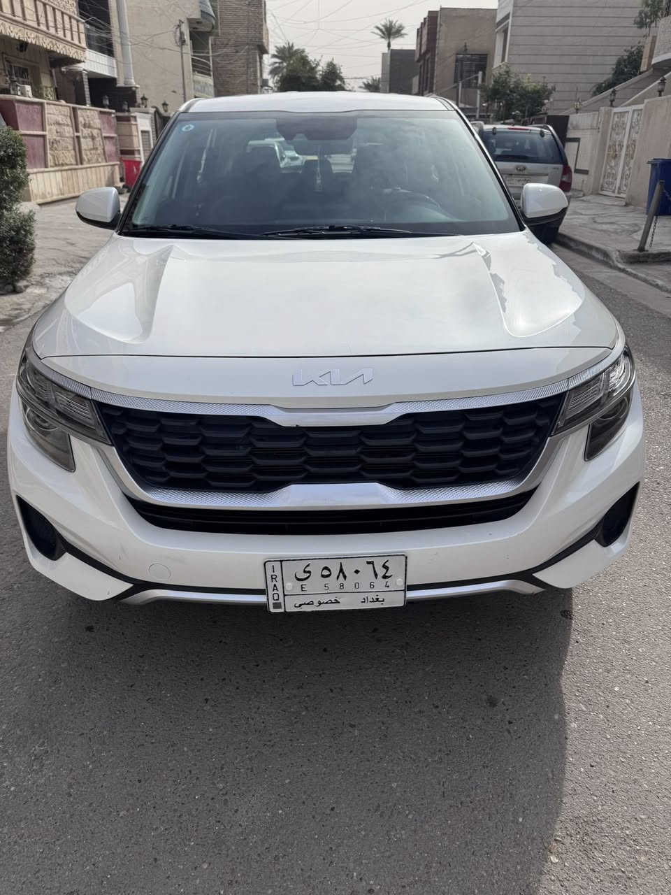 السلام عليكم
سليتوز 2022 امريكي بغداد
محرك 2000 دوش
ماشية 56800
حادث جنطة ومصلحة نفسه صبخ ربع جنطه
بدون ايرباك 
السياري اني مستوردها ومصلحها ومرقمها 
4*4
كار بلي وحساس وكامرا خلفية 
تحديد مسار وقياده ذاتيه 
اطفاء وتشغيل ذاتي في الازدحام
السياره نظيفة جدا على ايدي 
السعر المطلوب 175 ورقة وبيها مجال
بغداد الاعظمية ***********
