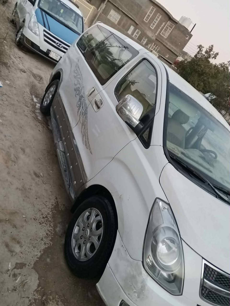 السلام عليكم شباب ستاركس موديل 9 محور مسكر اوتوماتيك سياره حلوه مال جني بس لاهل الجن السياره بيها رشات صبغ السياره من التبديل ومن الضربه ومن العلم الشرعي بابل القاسم ***********
