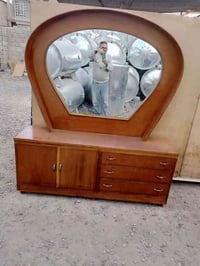 ورحمه الله  غرفه صاج عراقي 4ابواب خشب ثقيل السعر 375الف الاتصال مع ابو...