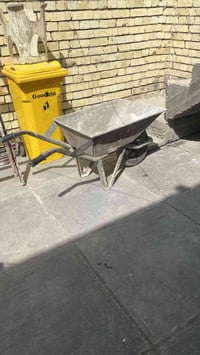 عربانة بناء • ٥٠ • بيها مجال