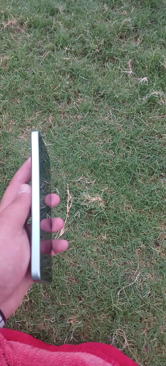 سلام عليكم يوجد تلفون بوكوX7برو 5Gذاكره512فقط واكف سيمكارات ملحقات كامله سعر450وبي مجال رقم الهاتف***********

