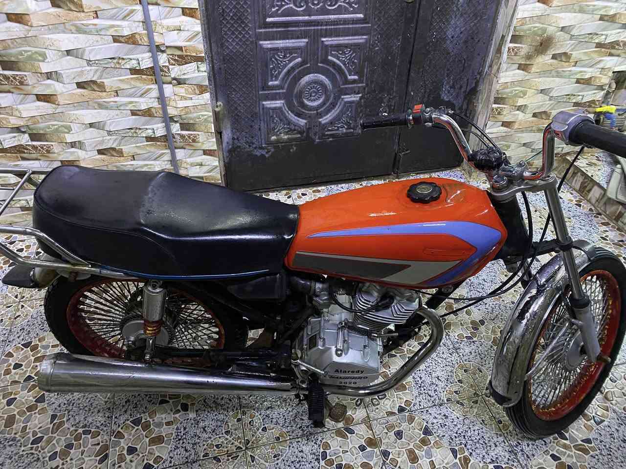 السلام عليكم دراجه نامه برو غطاس ٢٠٢٠ اوراق اصولي بااسمي دراجه جاهزه ماعوزه شي  محرك ناعم ونشط  فول نظافه تايرات جدد 
المكان الشطره 
السعر ٤٧٥ 
***********
