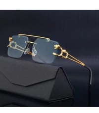 نظارات • أصلية • ٢٠ قطعة