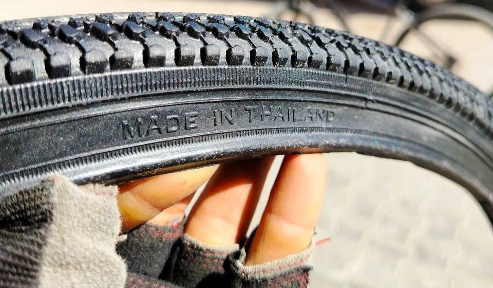 سلام عليكم بفضل الله توفر في ورشة بايدر للدراجات الهوائية و الكهربائية اطارات قياس 700x35 و 700x40
صناعة تايلندية اهلا وسهلا
العنوان النجف الاشرف حي العدالة 
الموقع @https://maps.app.goo.gl/CgwdKqxBuyYodZwC6
@https://t.me/baydeer


**إذا كنت صاحب هذا الإعلان وتريد حذفه لأي سبب، رجاءا أرسل رسالة إلى الدعم الفني**