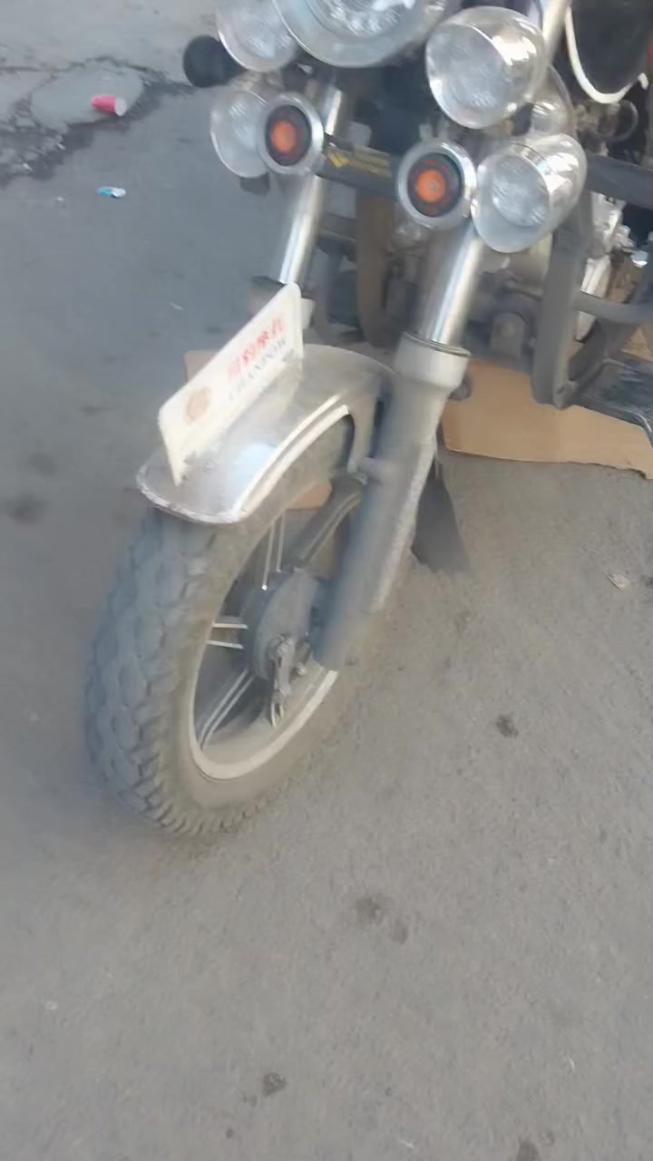 للبيع بغداد الشعب 
موديل 20 ستوته خيرمن الله جاهزه 
*********** ابوخالد السعر 2 مليون وربع
