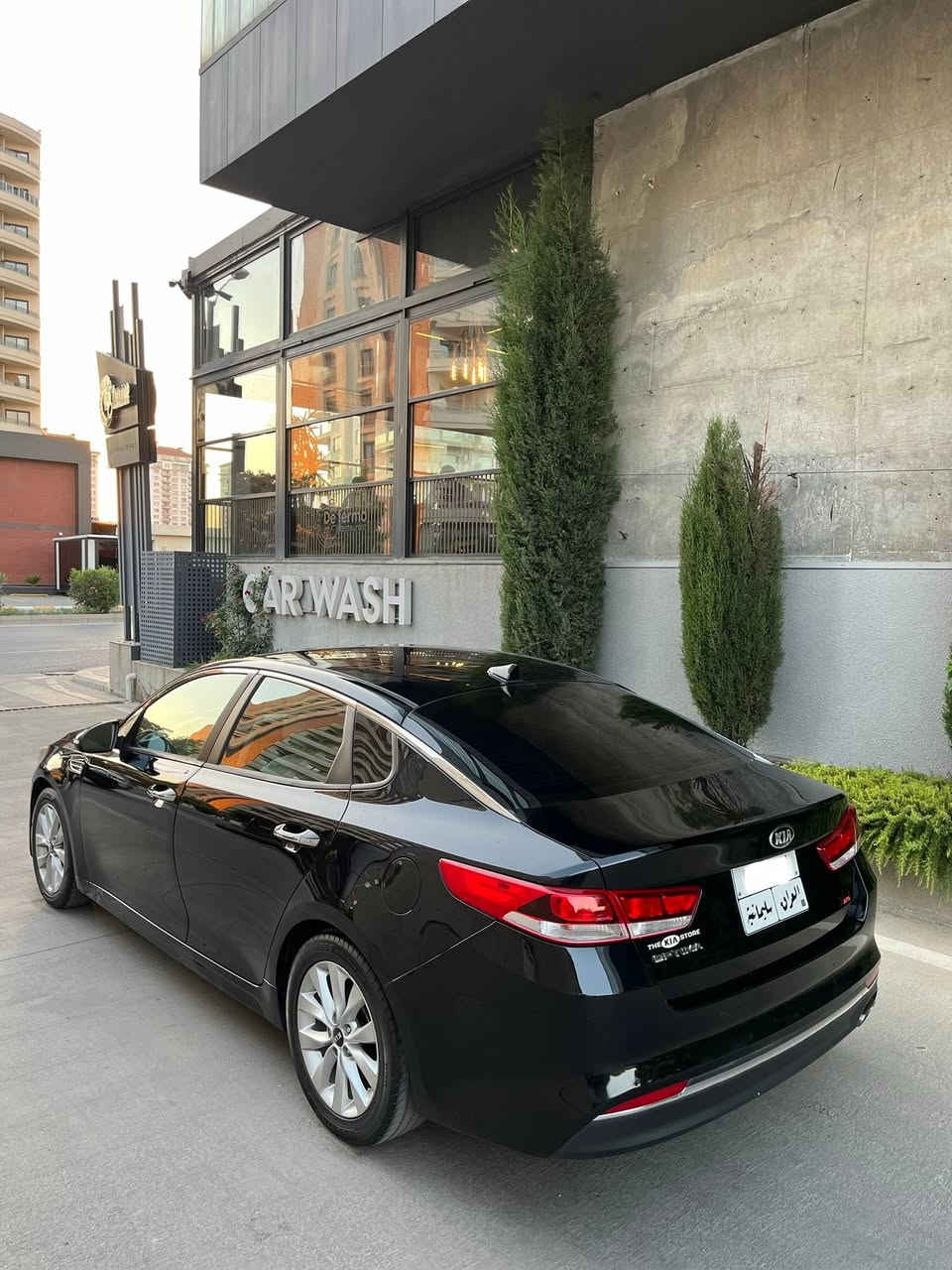 Kia optima 2018 الون اسود
‎السيارة داخلة من إبراهيم الخليل كلين بالعراق.
 قطعتين صبغ من العراق (جاملغ السائق وباب السائق) بدون دواخل وبدون أيرباك، بجم كبس سونر موجود
مواصفات أمريكي، شاشة كبيرة .3 نضام eco sport normal، رادار، داخل أصفر،
 ماشية 90 ألف ميل. حيل نضيف
محرك 2400 GDI، كير و محرك بشرط ما مفتوح .
 حجر بيلادي والرادارات كلها بشرط.
 رقم سليمانية، تسجيل أول مرة، وباسمي… سيارة مال بيت
📍مكان سيارة سليمانية 

***********
***********
