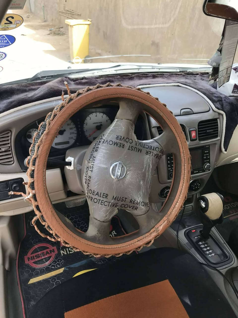 سني موديل 2010
محرك اسود المرغوب
كير اوتوماتيك
بيها اربع اصابع باب السايق فقط
مع بارد بسيط
السعر 113 وبيها مجال للشراي
***********
