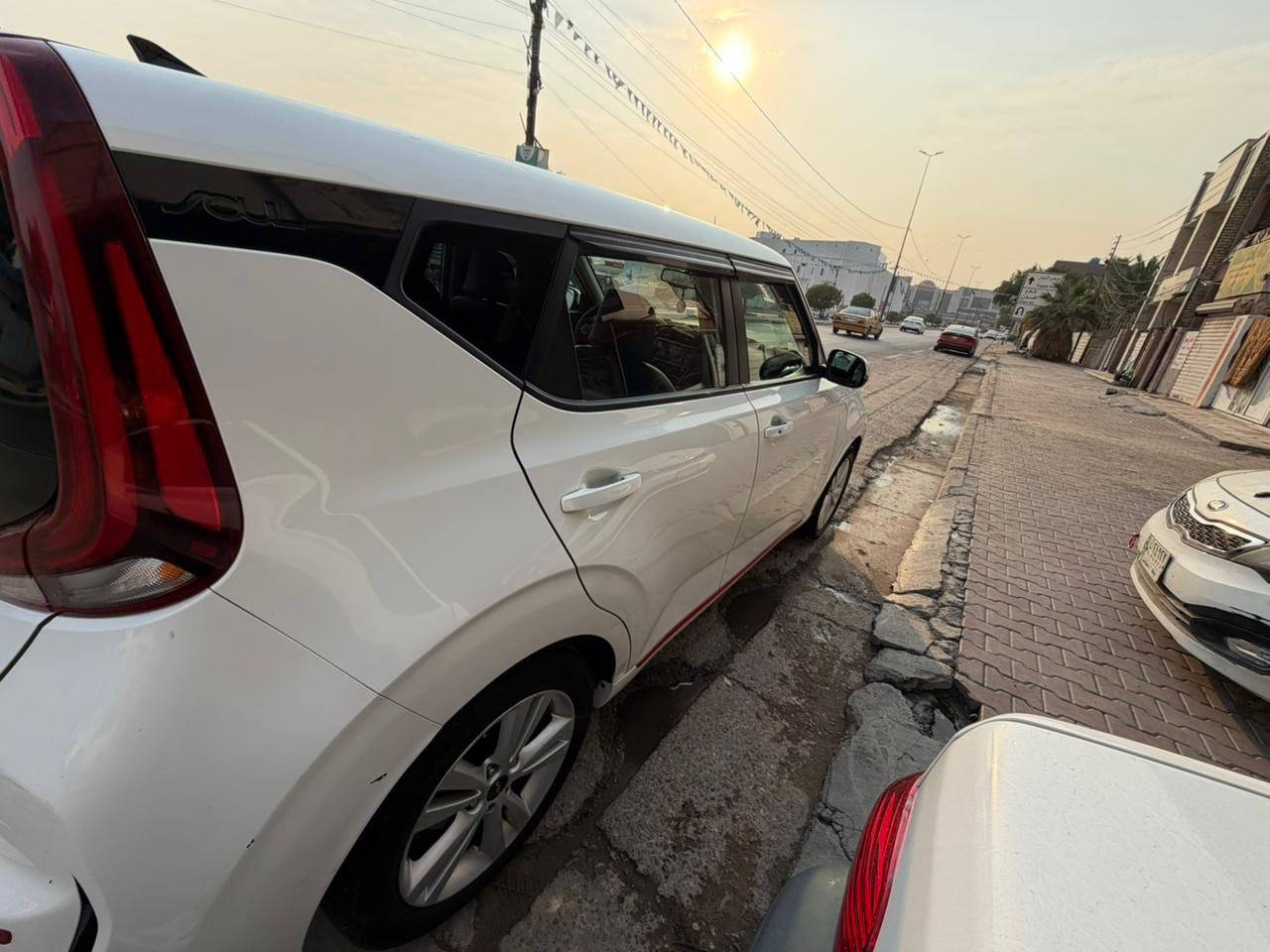 سلام عليكم كيه صول مديل 20 فول الفول جيتي لاين حادثها جانبي باب وجاملغ مكاني بغداد حي يور (***********)
