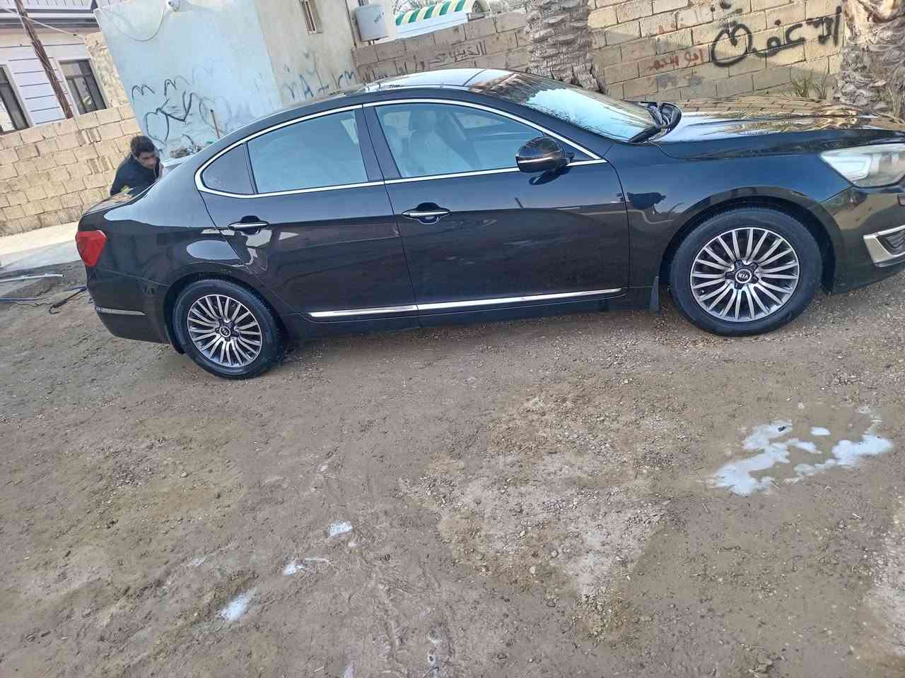 السلام عليكم
كادنزا ملكي موديل 16
فول واحد على واحد
كامل مواصفات
كفاله عامه
السعر 155 ورقه وبيه مجال قليل
رقم أربيل دولي تحويل
مكاني رمادي
اتصال ***********
