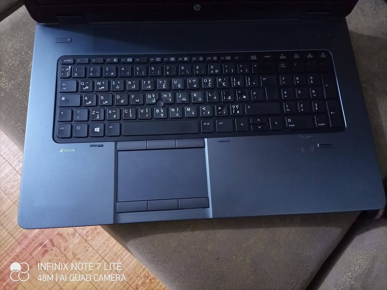 السلام عليكم لابتوب ورك ستيشن للالعاب والبرامجال الهندسية والتصاميم لابتوب معروف من شركة hp بالمتانة وسلاسة الستخدام يحتوي الابتوب على معالج كوراي7 وحجم شاشة 15.6 انج ويحتوي على  هارد  ssd
‏ويندز 10
‏RAM 8
‏
‏كارتين شاشة
‏داخلي اوخارجي
‏
‏white LED in Keyboard
‏
‏جميع المنافذ شغالة و بصمة وكامرة و CD/DVD ايضاً كيبورت ضوئي
‏مع حقيبة
‏
‏موجود توصيل 
‏
‏السعر ((300))


**إذا كنت صاحب هذا الإعلان وتريد حذفه لأي سبب، رجاءا أرسل رسالة إلى الدعم الفني**