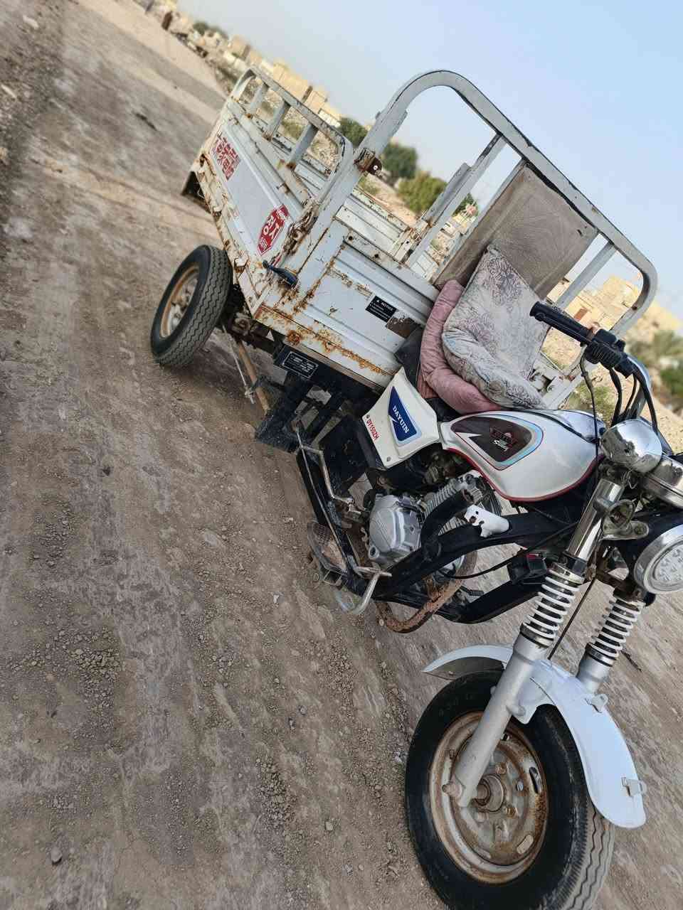 ستوته موديل 2021 مفتوحه بوشه وبستم اوراق كامله نضافتها مثل الصوره تجي تكلب وتشوفه السعر (مليون و500) وبيها مجال للشراي المكان بالشطره مكلف بالنشر الاتصال على الرقم ***********
