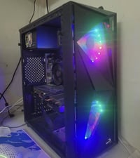 pc gaming مستعمل للبيع • اللوحة الأم: B450M AMD Radeon RX 6600 :كرت ال...