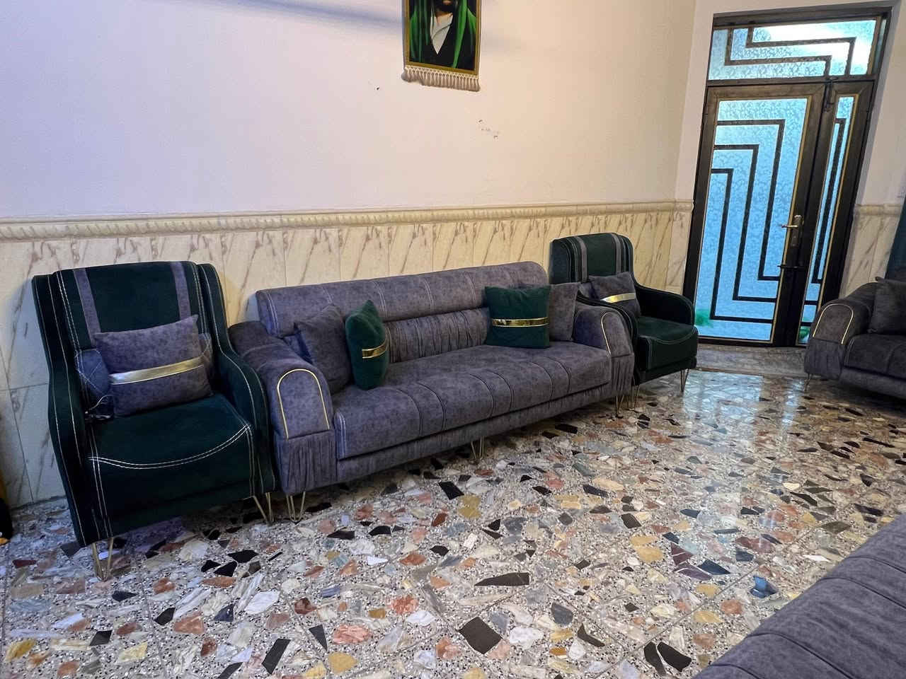 السلام عليكم
تخم ديوان
نضيف ما بي أي ضرر 
السعر ب ٦٧٥ وبي مجال 
شراي اتصل وبيك خير ودلل 
مكاني بغداد
*********** 
***********
