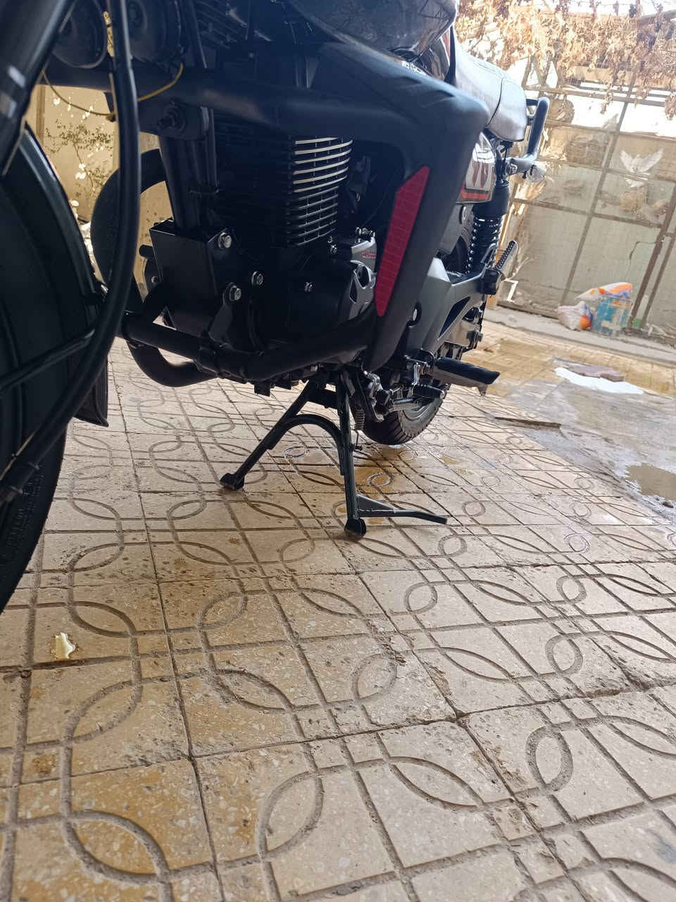 السلام عليكم
لاتي موديل 2023 محرك 200 أوراق اصولي 6 أوراق وياها حتى المنفيس الأصفر 
كربلاء طويريج ___***********
