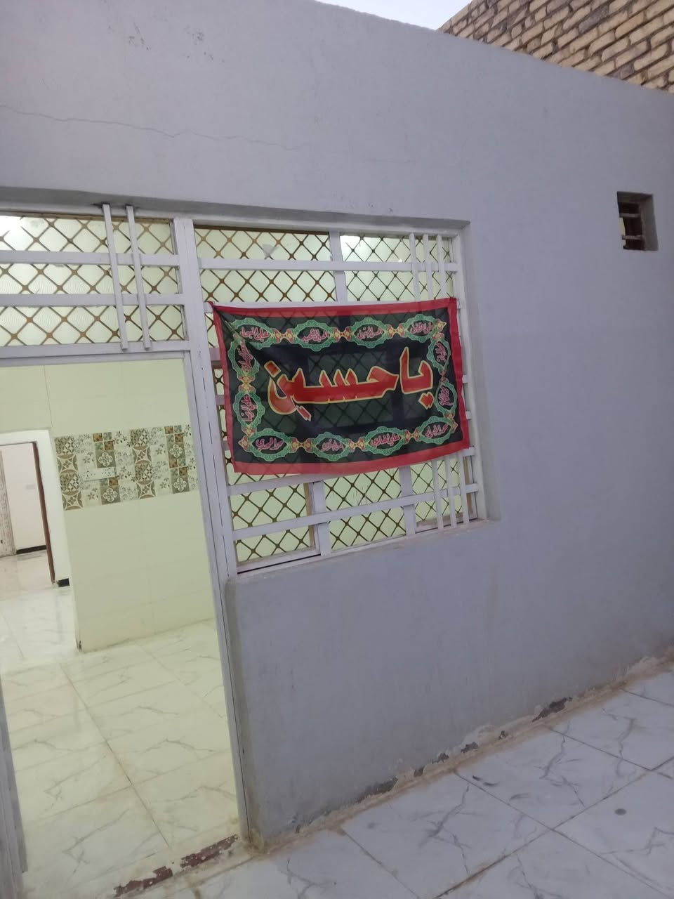 اعيد النشر لعدم الاتفاق
السلام عليكم 
دار زراعي سند ٢٥ المساحة ١٣٠م قرب سيد حبوب يرهم اقصاط أو مراوس ***********
