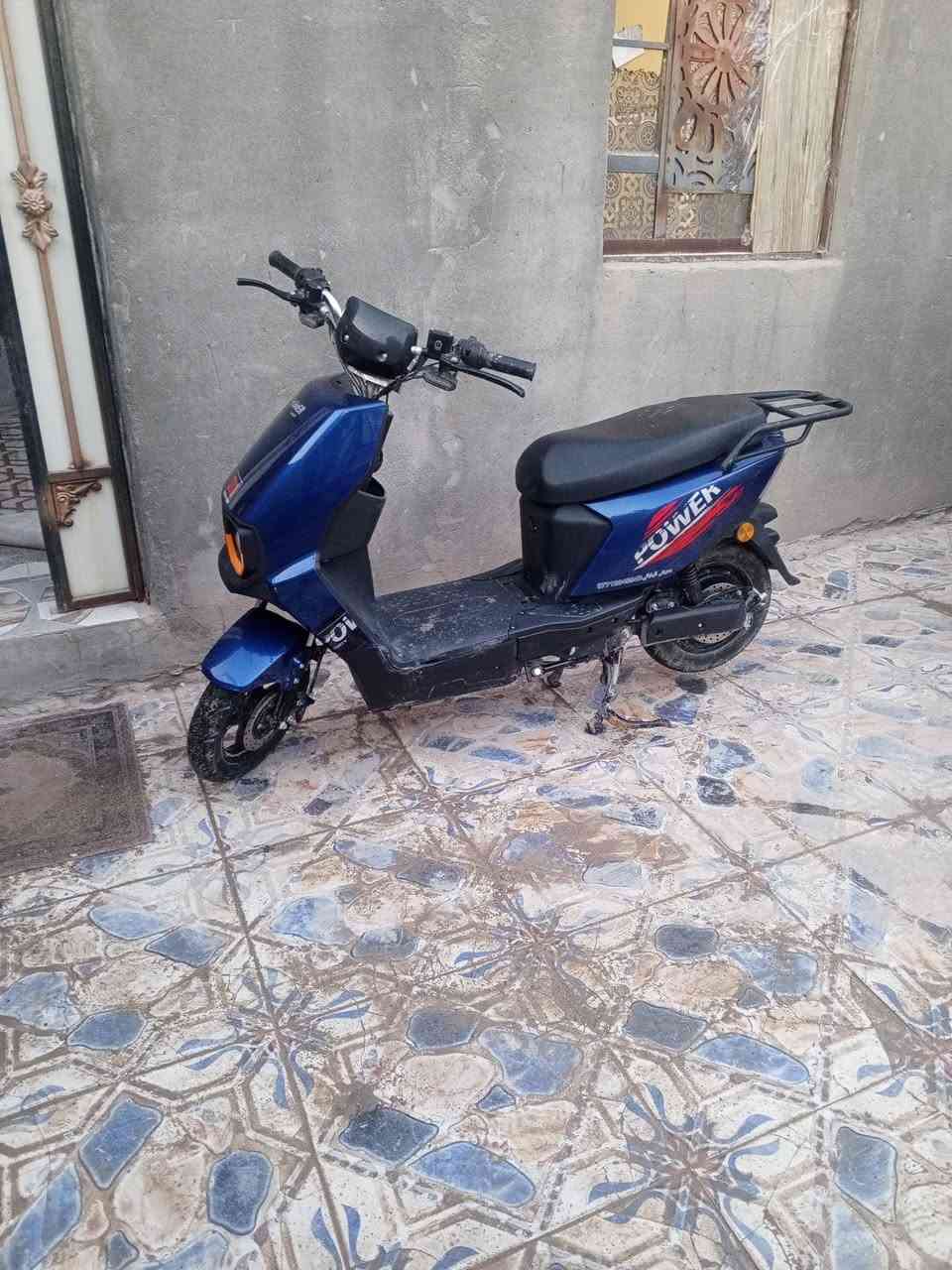 سلام عليكم دراجه ام اعيون مكفوله وجديد سعره 900وبيه مجال مكاني بصره زبير ***********
