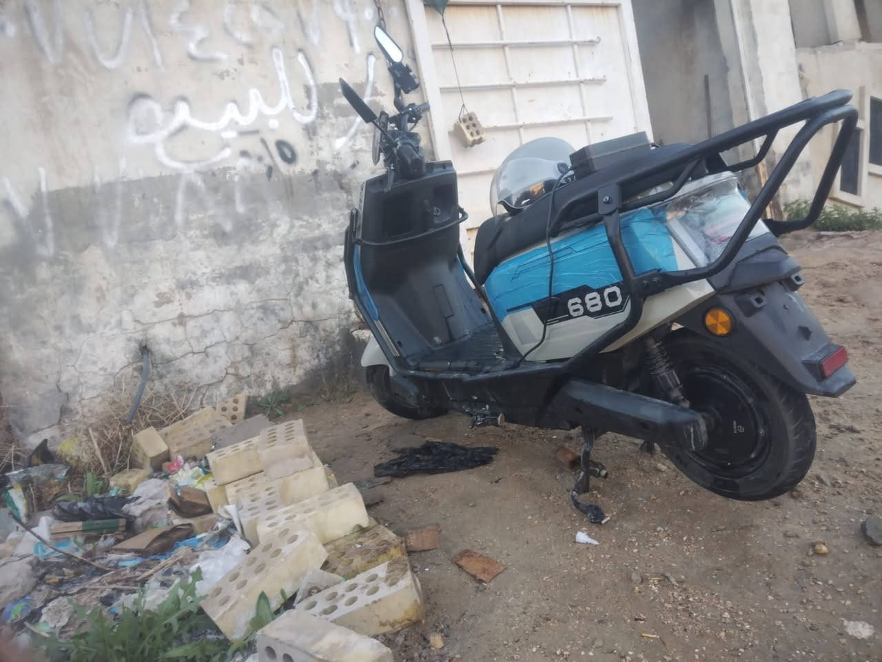 سلام عليكم دراجه سكنس ام عيون للبيع
السرعه 100
ملف 2000
6بطاريات ليثيوم
استعمال اسبوع
لايت زنون
صندوك جبير
مع شاحنه
وخوذه
وجادر حمايه مطر وشمس
..................................................
مكان بغداد الزعفرانيه
السعر 700 وبيهه مجال
***********
