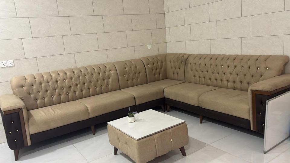 السلام عليكم بيع غراض معهد جديد جدا استعمال شهر فقط واسعار كلش مناسبه مكان بغداد كرخ استفسارات على وتساب ***********
