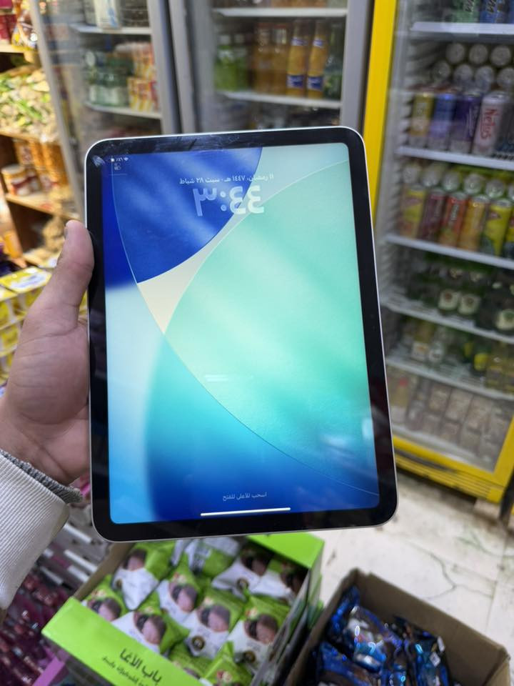 السلام عليكم              ايباد 11   معالج A16 كارتون وأغراض بطاريته ٩٢    للبيع  ب ٣٥٠  مجلد قليل كلش 
للاتصال 
*********** أو ***********
