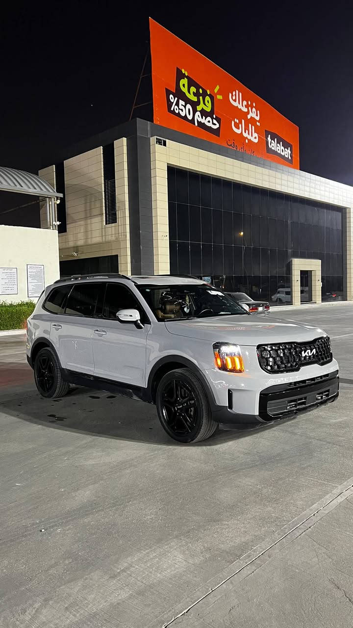 #كيا تيلورايد لون مميز موديل2024
#الضرر غرق السيارة اجت تعمل وتسير اجري عليها بعض التصليحات وبيها بارد بالباب الخلفي الجهة اليسرى

#الرقم :فحص مؤقت بأسمي

#المواصفات : 

▪️السيارة : كيا تولارايد لون سمنتي مميزة
▪️الموديل .2024(  x lain)
▪️المحرك : 3.8L (ستة سلندر)
▪️العداد :18 الف كيلو حقيقي
▪️حجم الويل : ويل كب حجم 20 مع طقم تايرات بحالة ممتازة
▪️كشنات السيارة جلد عسليVip
▪️فتحة سقف (سلايد روف) بالقمارة
      السيارة 5 وضعيات قيادة 
      السيارة دفع امامي
▪️خاصية تحديد المسار
▪️رادار امامي للتوقف التلقائي
▪️حساس خلفي 
▪️حساسات و رادارات الاجتياز الجانبية (نقاط عمياء)
▪️ الكاميرا الخلفية دوارة اصل مع الستيرن
▪️تحكم فول كهرباء لمقاعد المقدمة 
▪️شاشة الدشبول حجم كبير للتحكم بايعازات السيارة       
▪️تدفئة,تبريد لكشنات المقدمة
▪️السيارة 7 راكب
▪️ثلاث قطع تبريد
▪️تشغيل عن بعد
▪️تحكم ستيرن جهتين بلوتوث وحاكية وكروس سرعة وتحكم صوت 
▪️نظام ABS مانع انزلاق
▪️السيارة جديدة 

السعر المطلوب .290 ورقة وبيه مجال بسيط

الاتصال على : ***********

البصرة
