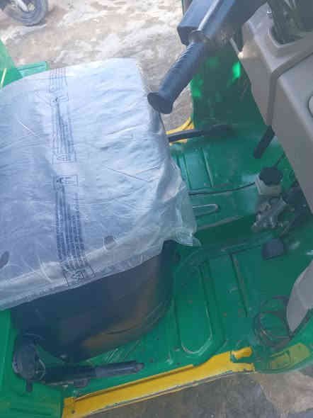 السلام عليكم تكتك للبيع موديل 22شهر 12مضلع رقم واسط لوحه عربي تحويل ثاني يوم مكفوله كشر ومحرك تكتك خير من الله بعدهي جديده سعر 8800وبيها مجال لشراي مكاني رفاعي الخاص مغلق تصل على رقم ***********
