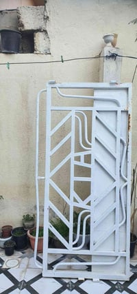 للبيع باب محجل فقط باب ٠٧٥١٧٠١٧٨٩٥