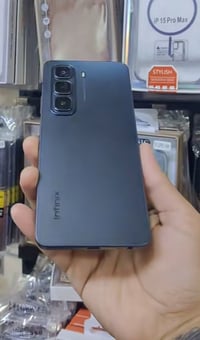 انفنكس هوت 50 • جديد • ملحقات كاملة