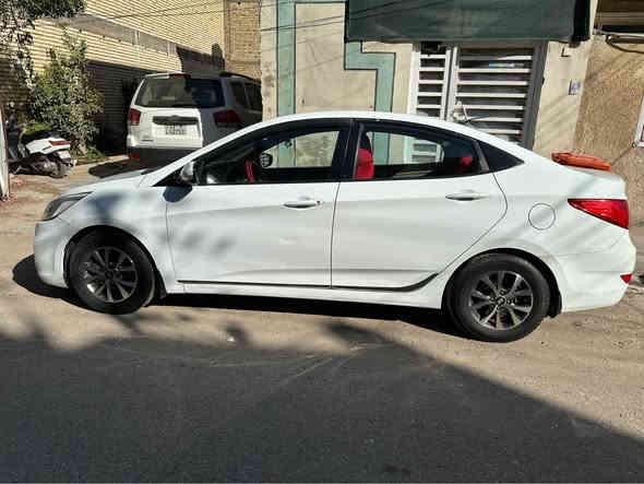 اكسنت موديل 2015 خليجي ماشية (82) رقم بغداد انكليزي الجديد  باسمي سنوية وهزة جديدة محرك 1600 دوش دبل قطرة ممتاز كير اوتو ممتاز فتحة سقف فول مواصفات  ارضية مغلفة جلد عده الشركه وكتلوكاتها تبريد تدفئة ممتاز للاتصال *********** متوفر واتس اب السيارة بدون صبغ بدون حادث  بدون تبديل فقط دوسة اسفل باب مكاني بغداد  سنويه بأسمي  للبيع السعر 116$ بغداد
