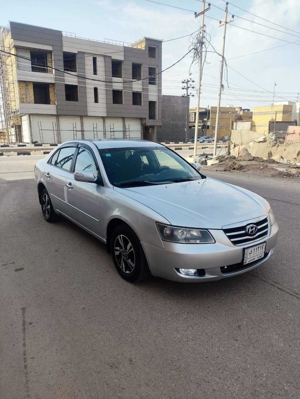 سلام عليكم 
سوناته موديل 2008 رقم بصره مشروع وطني تحويل مباشر سنويه ل2028 السياره مكفولة من الضربه وتبديل مكينه وكير وحداديه تخم تاير كهربائيات كلها جداد السياره مصبوغه جماليه فقط اثر جراد تبريد شغال مكينه 2400 مكان السياره ناصريه 
السعر 85 وبيه مجال بسيط 
***********
