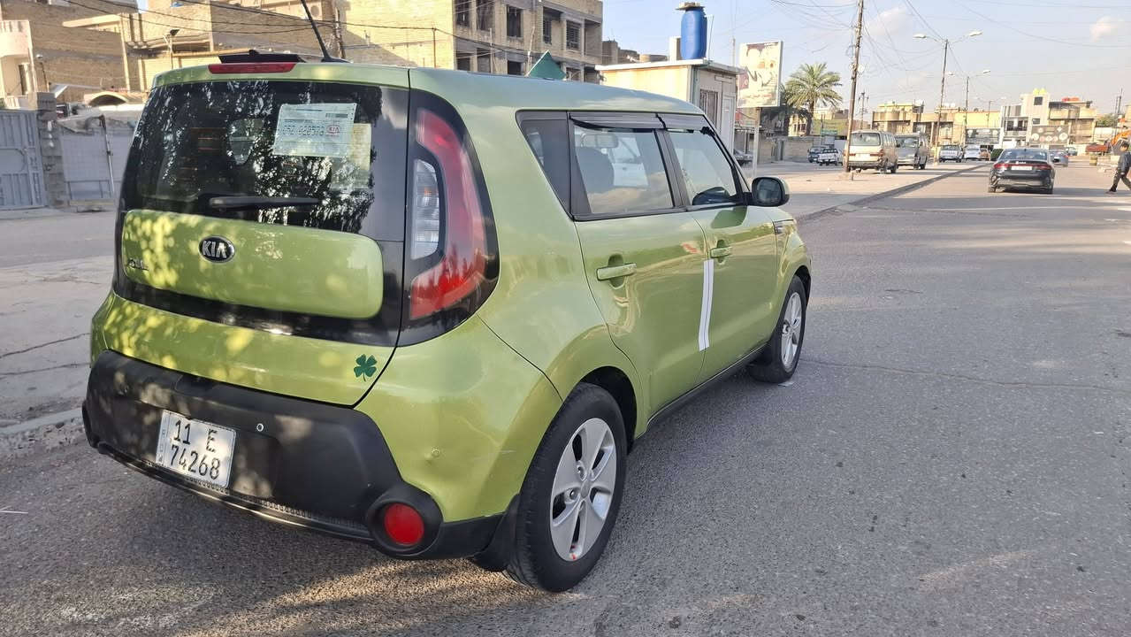 السلام عليكم اخوان عندي سياره كيا صول الموديل 2015 وارد أمريكي حادث جاملغ الأيمن والبنيد نفسهن معمرات وباب صدر صبغ فقط سونار مرفق محرك 1600 GDi مامفتوح كير اوتو كذالك ما مفتوح تبريد ثلج صدر جديد تخم تاير  شاشه تاب كامرا حساسات تحكمات جهتين جديد داخل صاج ويل كب رقم بغداد دولي بسمي هزه جديده سياره جاهزا وكل نقص مابيه ماشيه ١٤٠ العنوان بغداد السعر 99 وبيه شي بصيط الاستفسار ***********
