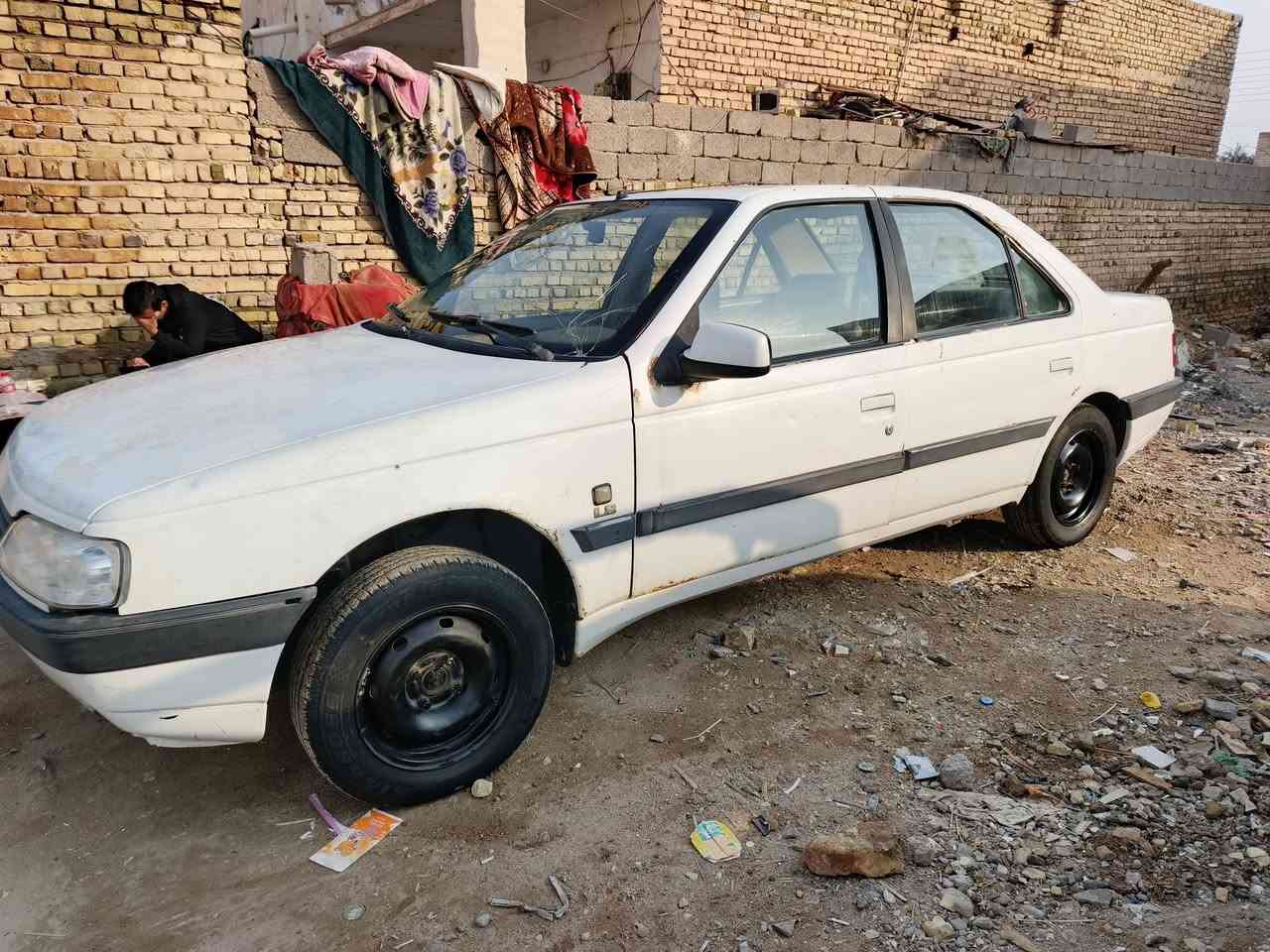 بيجو 405موديل 2014 رقم بصره سنويه 28 سعره 30ورقه رقم***********
