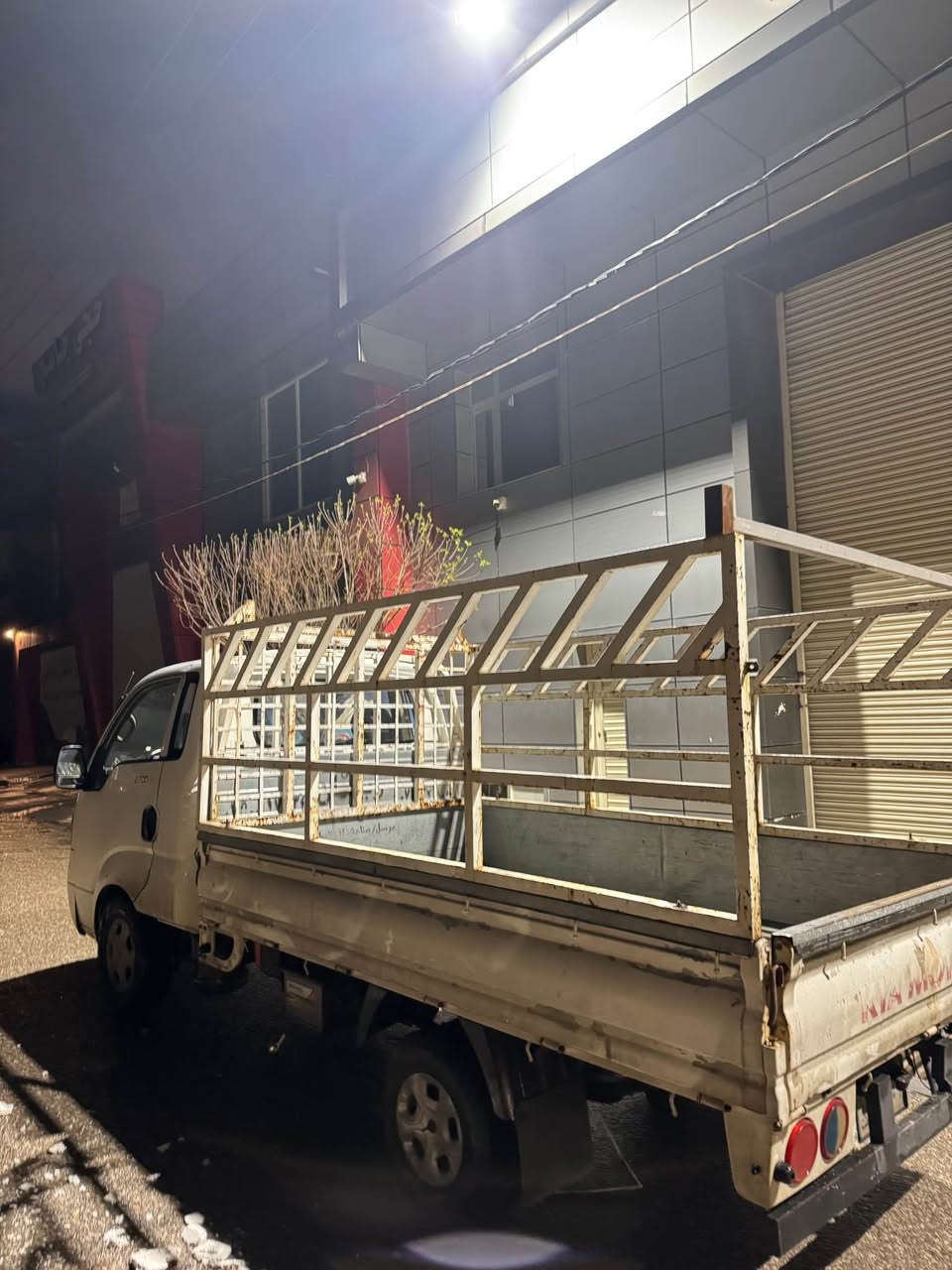 كيا 2015 منافيست اصلي وكاله بشرط 
غرامه بشرط 
بدون دعم بدون صبخ گير محرك بشرط 
سعر 79$ 
*********** زاخو, دهوك
