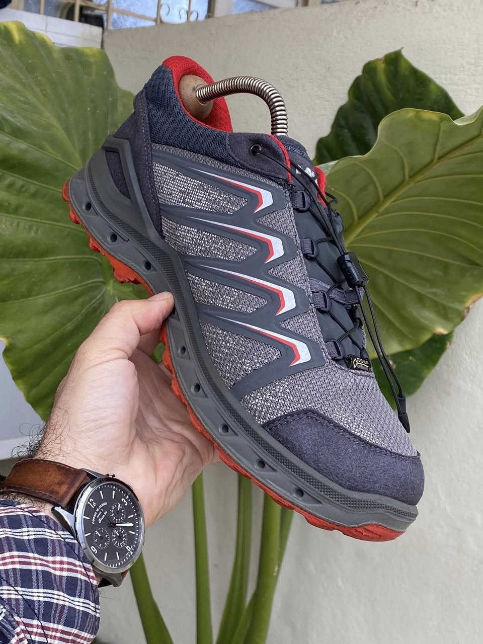 بالەی ئەوڕۆپی مارکەی لۆوا lowa-goretex-44.. ئۆرجنال ئەسلی قیاس ٤٤ دژە ئاو .چوار وەرزە…٩٥/١٠٠ خاوێنی…..                   باله اوربى ماركة لوا ضد الماء اورجنال اصلى ١٠٠/١٠٠..النضافة ٩٥/١٠٠ للعجز راسلنى خاص ..قياس ٤٤….***********
