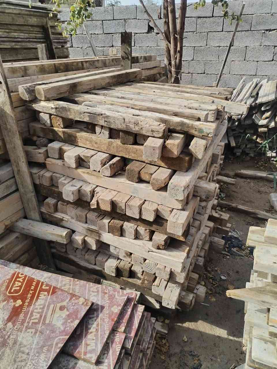 سلام عليكم قالب للبيع اكو دگه وحده واكو أكثر من دگه خشب نضيف كلش مال جناي يدگ بيت 400م رباط سگف وزايد شرط نضافه نفس الصورة مكاني ناصرية الرفاعي شراي اتصل تشلع عيوني ما تشتري بس تعامل ماريد أشوف خلقتك ***********
