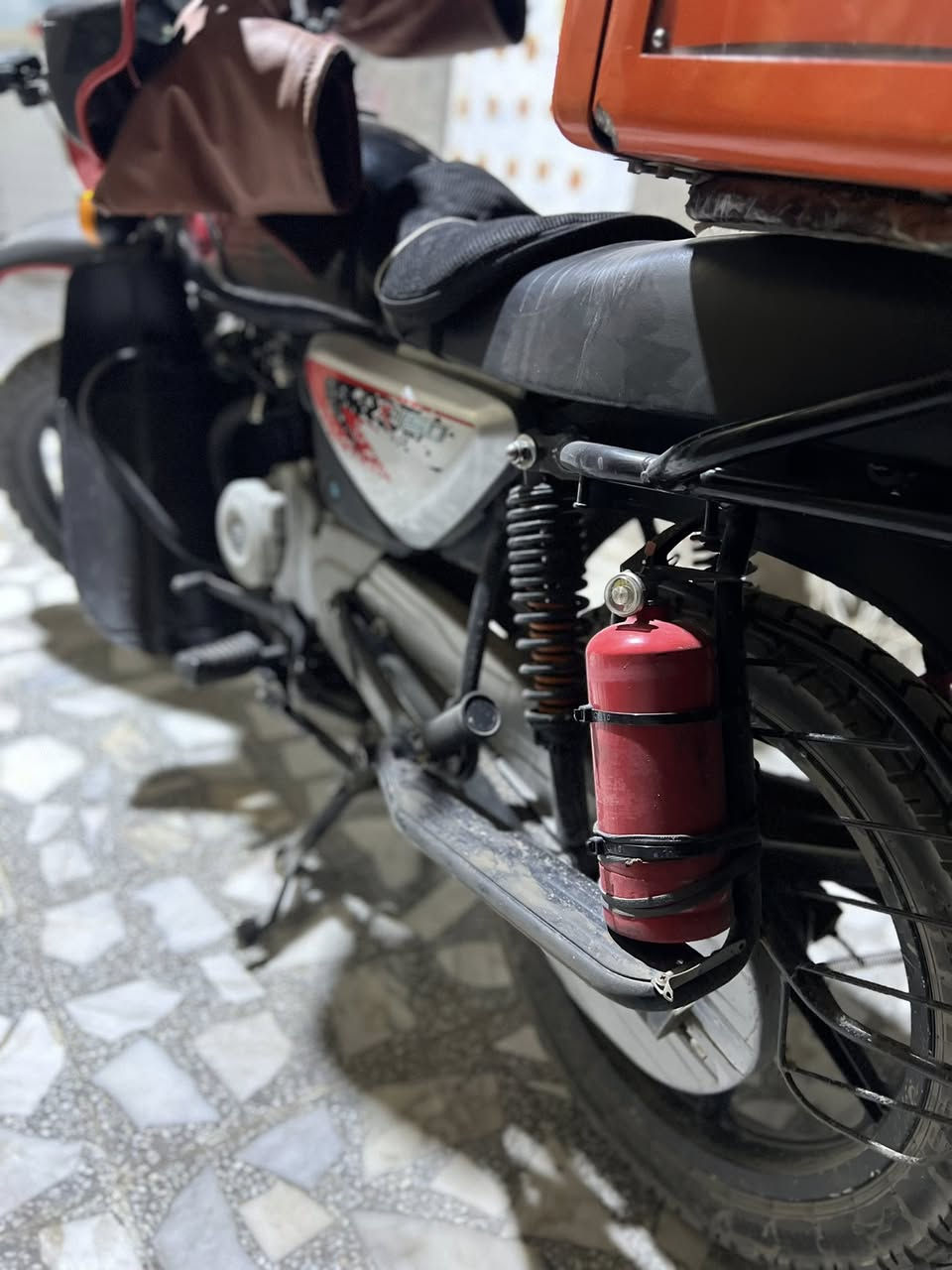 اسلام عليكم دراجه بوكسر مديل 2022السعر ٢٢٠٠وبيه مجال الستفسار عله دراجه تواصل عله هاذه رقم اذا تريد توضيح اكثر
الر***********مرقمه وسنويه بسمي تحويل ثاني يوم ولوحات موجوده
