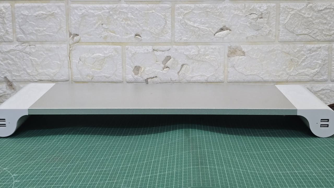 حامل اي ماك يحتوي على 4منافذ USB 
الي مهتم ينطي بيه سعر وبالعافيه


**إذا كنت صاحب هذا الإعلان وتريد حذفه لأي سبب، رجاءا أرسل رسالة إلى الدعم الفني**