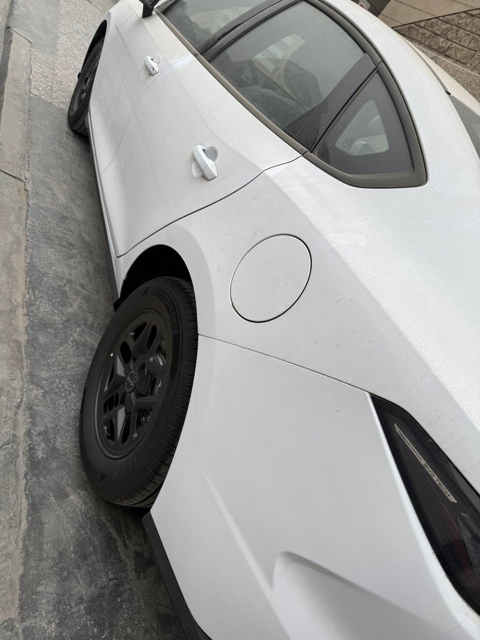 سلام عليكم لبيع سيل 5 زيوره سياره مراقم بغداد بسمي تحويل ثاني يوم معه العدا كامل وشاحن مكان بغداد زيونه رقم الهاتف ***********
