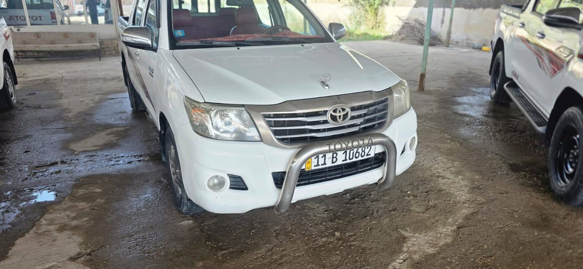 سلام عليكم
ورحمة الله وبركاته
بيك اب للبيع 
تويوتا هايلكس 
موديل 2012
رقم بغداد انكليزي 
اوتوماتيك كويتي 
خطة 14
سياره جاهزه ونظيفه
بيها ملاحظات موظحات بل السونار بصيطه
السعر 180بيها مجال للشراي 
***********
