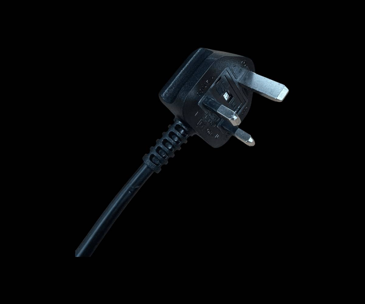 مكنسة تنظيف السجاد بالبخار ماركة إمبليوم

الاستخدامات

تنظيف السجاد والموكيت بعمق وإزالة الأوساخ العالقة.

إزالة البقع الصعبة وآثار السوائل من الأرضيات القماشية.

تنظيف الكنب والمفروشات القماشية.

تعقيم الأرضيات باستخدام قوة البخار والماء الساخن.

مناسبة للاستخدام المنزلي اليومي.

المميزات

تعمل بتقنية التنظيف بالبخار لإزالة الأوساخ والبقع بفعالية عالية.

نظام رش ماء وبخار مع شفط فوري للأوساخ.

خزان ماء شفاف لسهولة مراقبة مستوى الماء.

فرشاة سفلية قوية لتنظيف عميق للسجاد.

عجلات خلفية لسهولة الحركة والتنقل.

مقبض مريح للتحكم أثناء الاستخدام.

طول السلك 5 متر لحرية حركة أكبر.

تصميم عمودي موفر للمساحة.

مناسبة للسجاد، الموكيت، والكنب القماشي.

محتويات الصندوق

مكنسة تنظيف السجاد بالبخار ماركة إمبليوم

خزان ماء مدمج

دليل الاستخدام

الملاحظات

يُنصح باستخدام ماء نظيف فقط داخل الخزان.

لا تُستخدم على الأسطح الحساسة غير المخصصة للبخار.

يُفضل تفريغ وتنظيف الخزان بعد كل استخدام.

قياس الكارتون: الطول: 31 سم  العرض: 36 سم  الارتفاع:96 سم