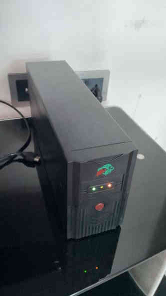 بلي ٤ سلم اونلاين للبيع 
الجهاز نضيف جداً استعمال قليل 

الملحقات 
يدتين أصليات 
قرص اساسن كريد ميراج (بغداد)
جي تي اي 5 
يوبي اس جديد 

مكاني بغداد المنصور 
***********
