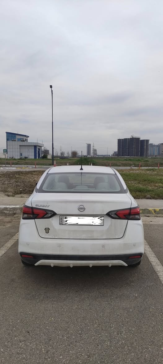 نیسان سه نی 2021 خه لیجی شکل نوی

له خه لیجی فه له که یه

سفری شه ریکه

سیاره که زور تازیه

ره نگ سپی یه

ناو زه رد

سوكان فوليوم

ته نها 74 هه زار روشتوه

به ناوی خومه وه یه ره قم و سه نه وی نوییه  

بی سبوخه هه موو شتیکی به شه رت

*********** أربيل, العراق
