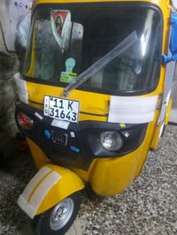 تكتك للبيع موديل 18رقم وسنويه تكتك حلوه دوس معمره فقط رقمي 07707977806...
