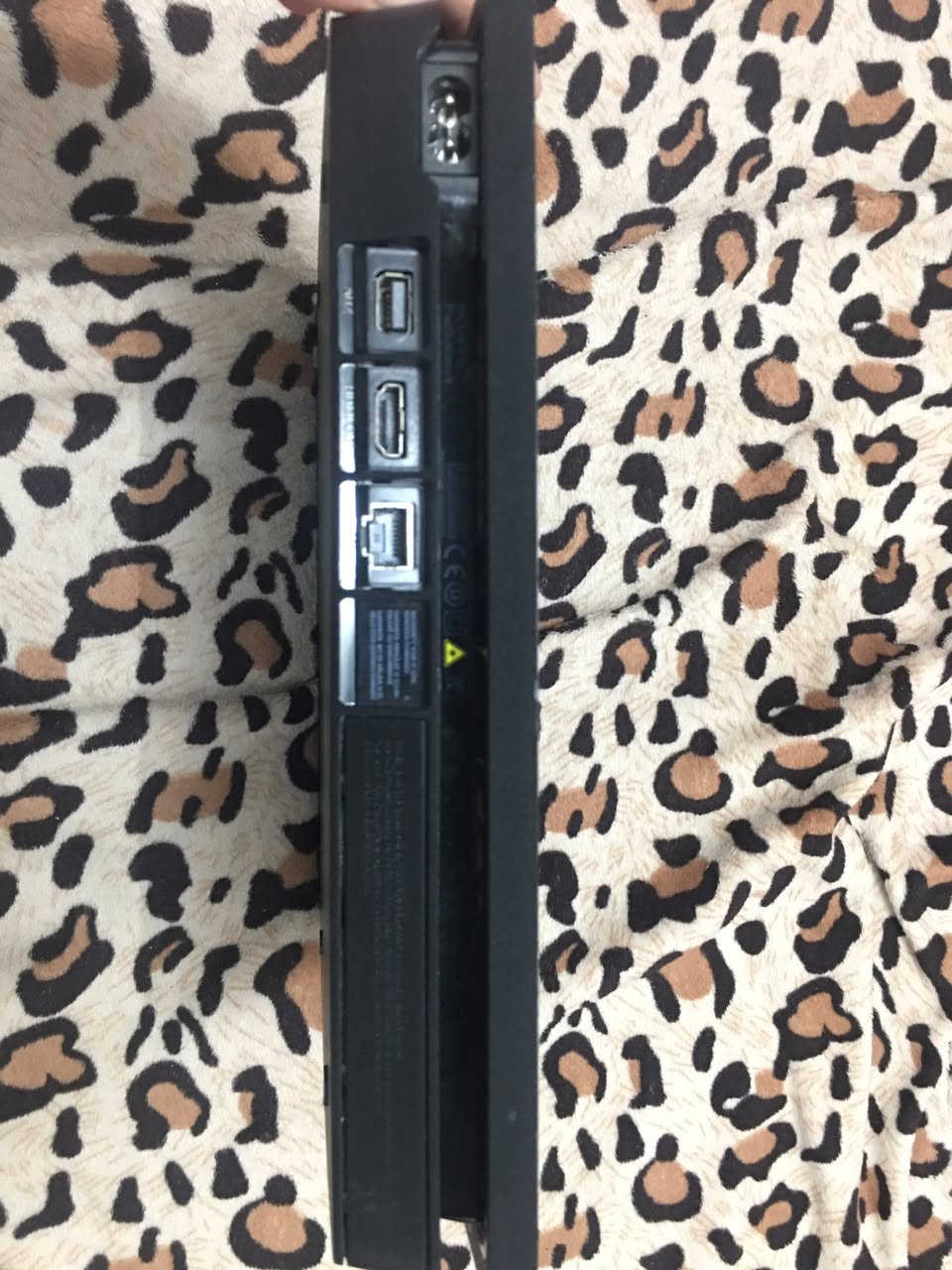 بلي ٤ مهكر التخزين نص تيره يعني 500 كيكه

كامل ملحقات و جوستكات (عدد ٢)
النضام 12.52
الجهاز لوك ستيكر يعني ما مفتوح ابد و لا داخل تصليح
و متروس العاب بس ١٨ لعبه مثل ما موضح بل صورة

و تكدر تخلي العاب بعد

السعر ٢٥٠ الف

مكاني بغداد اليرموك

واتساب 
***********
