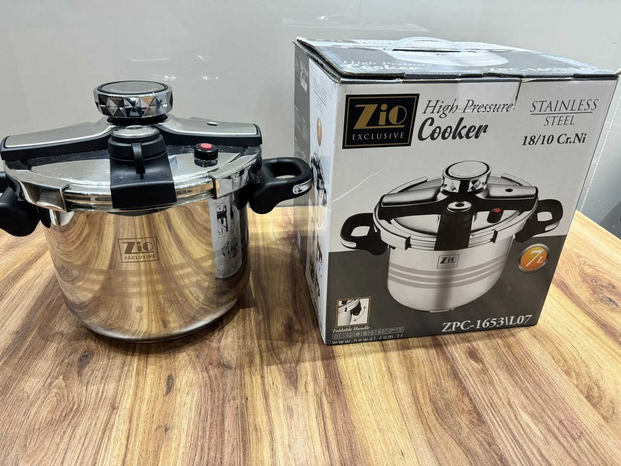 جدر ضغط ماركة zio
حجم الوسط 7 لتر 
للبيع السعر 55بي مجال بسيط 
المكان كربلاء للاستفسار مراسله عبر خاص 
جديد استخدام قليل


**إذا كنت صاحب هذا الإعلان وتريد حذفه لأي سبب، رجاءا أرسل رسالة إلى الدعم الفني**