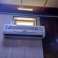 للبيع • سبليتر