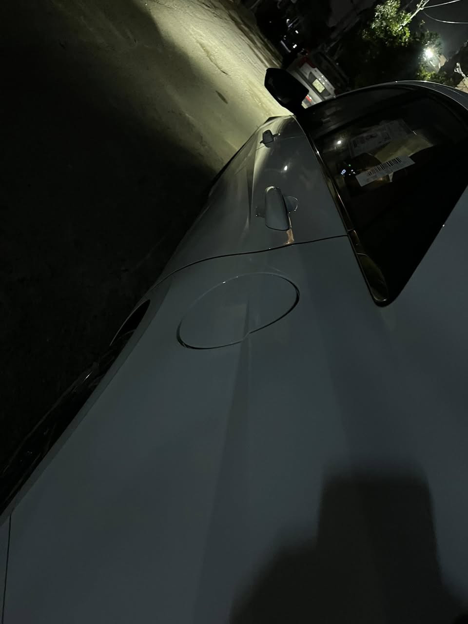 السلام عليكم
سيارة النترا موديل 2025 
مكفوله كفالة عامه شخط مابيها 
ماشيه 5 الاف بعدها على وضع الشركه مابيها نقص 

السعر 150$ ورقه 

للتواصل // ***********
الرقم الثاني//*********** 
 
!! مـكـانـي بـغـداد المنصور !!
