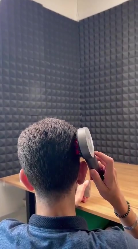 تعانين من تساقط الشعر والزيوت توصخ ايدج وملابس وقت التوزيع؟ 💆‍♀️❌

مشط المساج وتوزيع الزيوت الإلكتروني المطور وصل حتى يحل المشكلة! 🔥

خزان مدمج يوزع السيروم والزيوت مباشرة على الفروة وبدون أي هدر 🦾

مساج اهتزازي ذكي ينشط الدورة الدموية ويحفز نمو البصيلات ✨

أسنان معدنية وبلاستيكية بكرات دوارة تضمن وصول المغذيات لجذور الشعر ✨

لاسلكي تماماً ويشحن بـ Type-C وبتصميم فخم باللونين الرمادي والأحمر 💎

اطلبيه هسة ورجعي الحيوية والكثافة لشعرج بكل سهولة.! 👇


**إذا كنت صاحب هذا الإعلان وتريد حذفه لأي سبب، رجاءا أرسل رسالة إلى الدعم الفني**