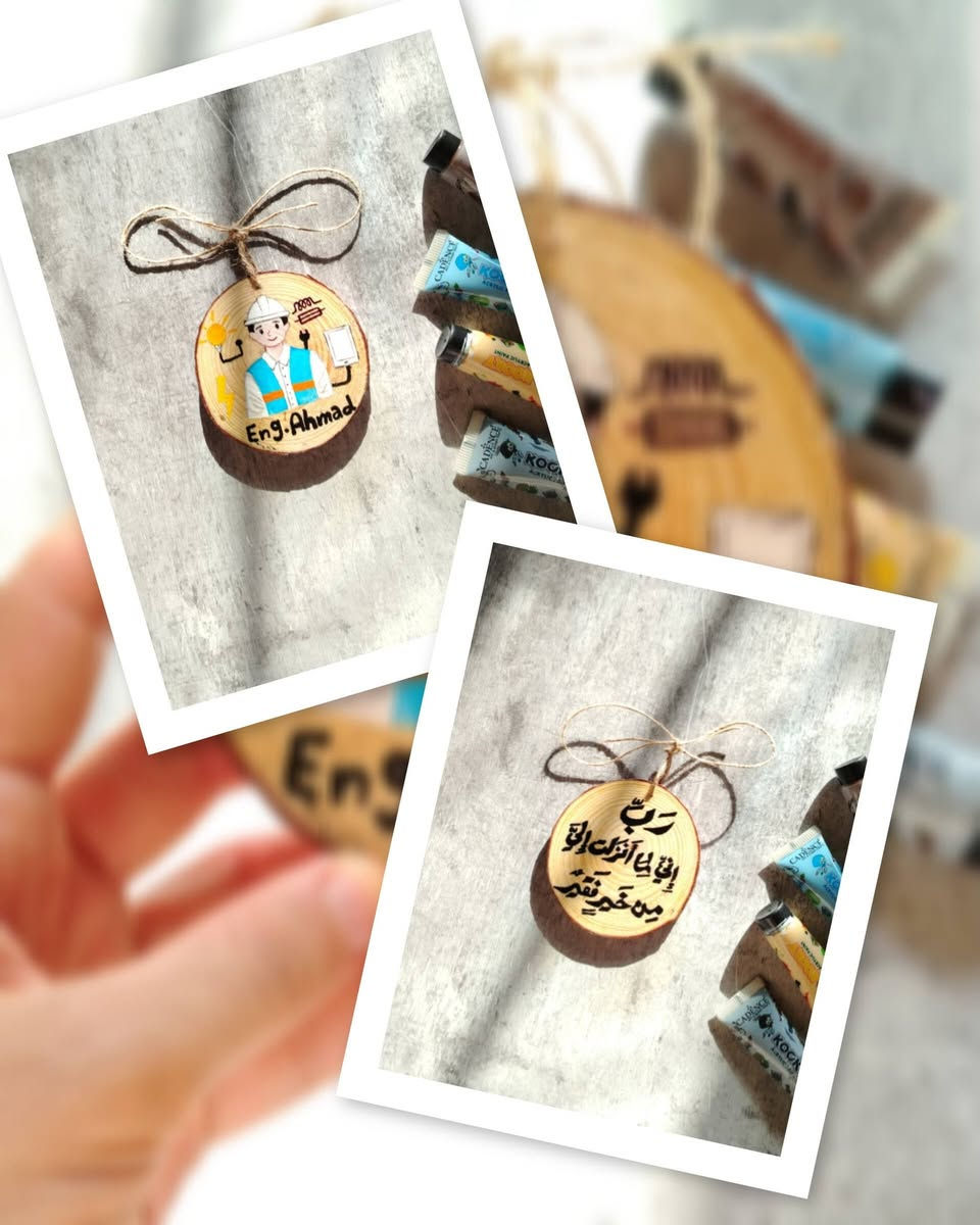 لوحة خشبية مصغرة (تعليقة سيارة🚗)
حسب الطلب..

للطلب والاستفسار التواصل على الانستا 👇
https://www.instagram.com/artworks_zs?igsh=MWgwOWluZmd5N3YyZg==


**إذا كنت صاحب هذا الإعلان وتريد حذفه لأي سبب، رجاءا أرسل رسالة إلى الدعم الفني**