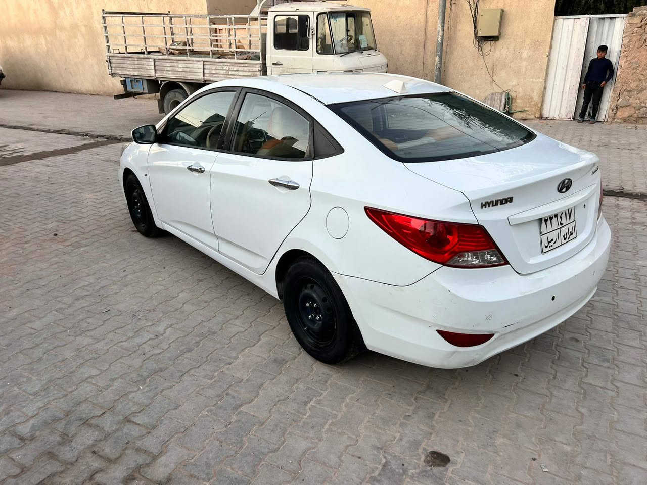 اكسنت ٢٠١١  للبيع  جاهزه بيه جاملغ ايمن وبنيد مبدلات 
 سنويه ورقم صاقط  تريد وكاله تريد تحويل  
السياره بيه حالوب وبارد بصيط 
السعر  ٨٠    مكان السياره  نجف 
***********
